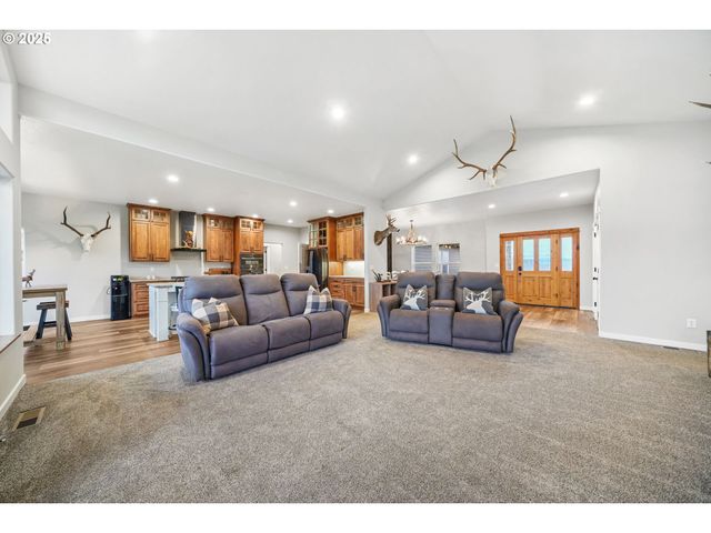 78714 BRYSON SEARS Rd, Cottage Grove, OR 97424