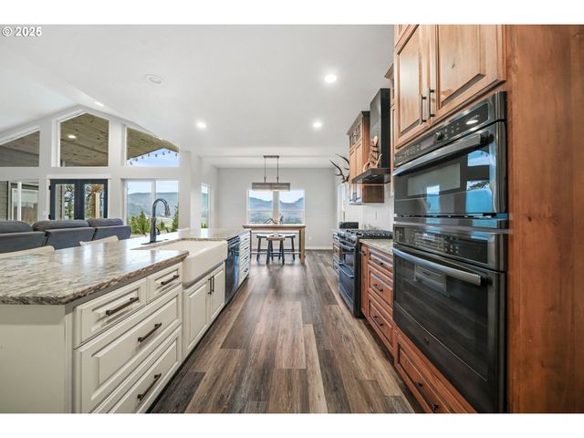 78714 BRYSON SEARS Rd, Cottage Grove, OR 97424