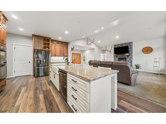 78714 BRYSON SEARS Rd, Cottage Grove, OR 97424