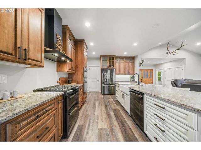 78714 BRYSON SEARS Rd, Cottage Grove, OR 97424