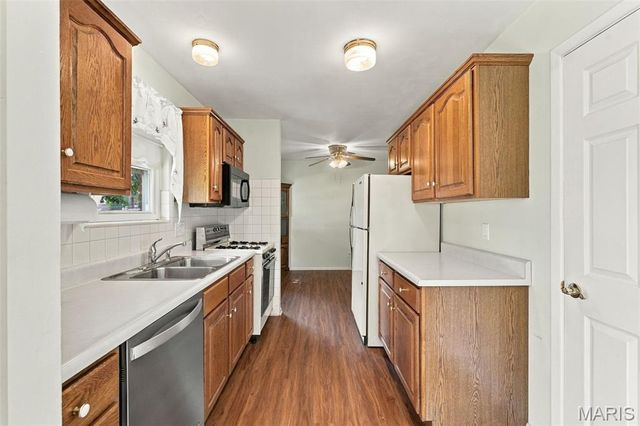4530 Firelight Drive, Oakville, MO 63129