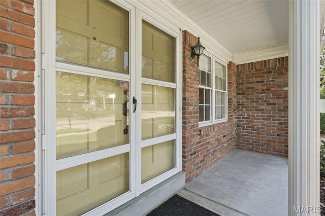 4530 Firelight Drive, Oakville, MO 63129