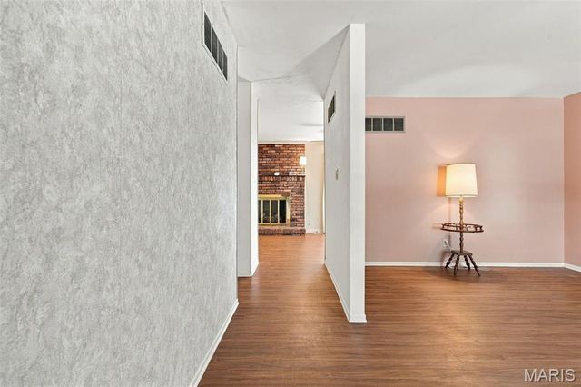 4530 Firelight Drive, Oakville, MO 63129