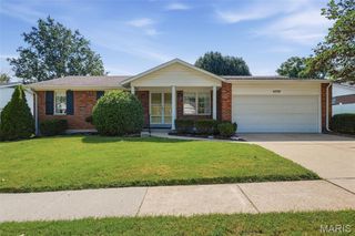 4530 Firelight Drive, Oakville, MO 63129