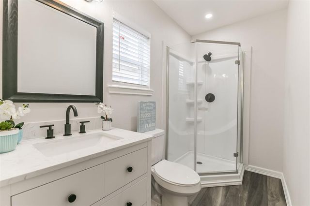 1309 W Lang Street, Alvin, TX 77511