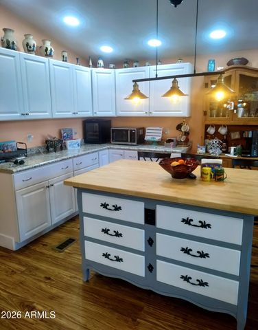 9427 E University Road 39, Mesa, AZ 85207