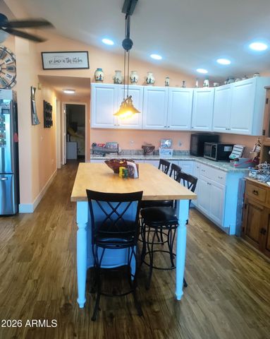 9427 E University Road 39, Mesa, AZ 85207