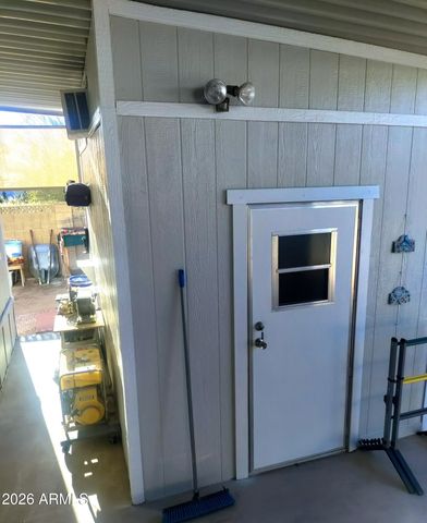 9427 E University Road 39, Mesa, AZ 85207