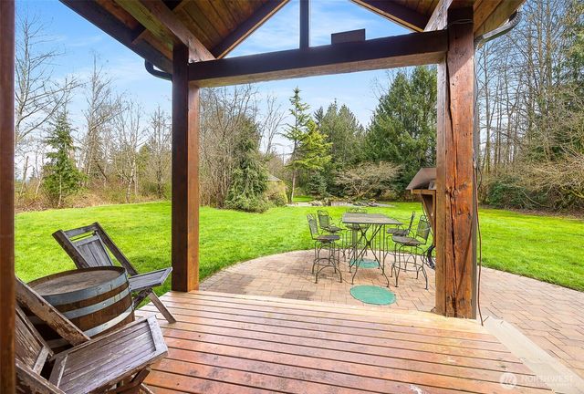 19529 17th Drive NE, Arlington, WA 98223