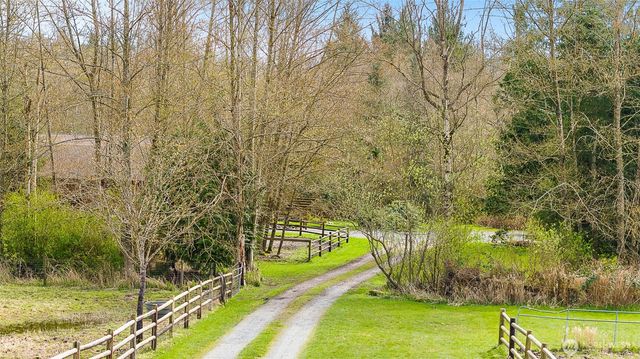 19529 17th Drive NE, Arlington, WA 98223