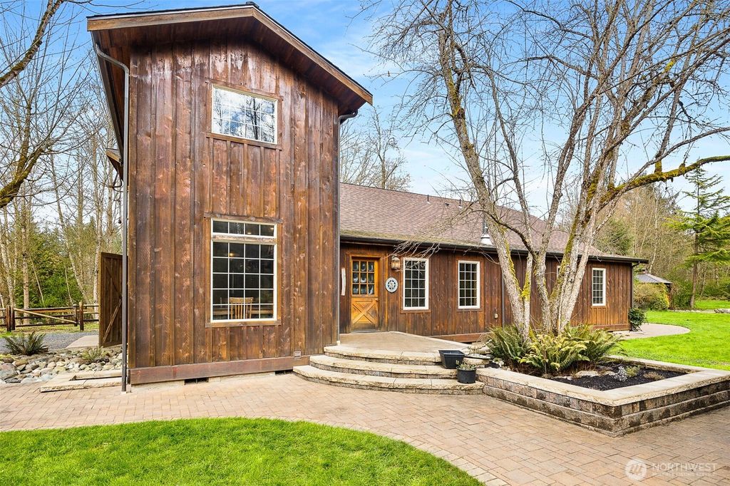 19529 17th Drive NE, Arlington, WA 98223