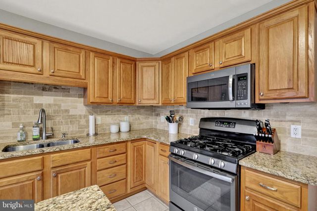 12 MICHIGAN DR, Reading, PA 19608