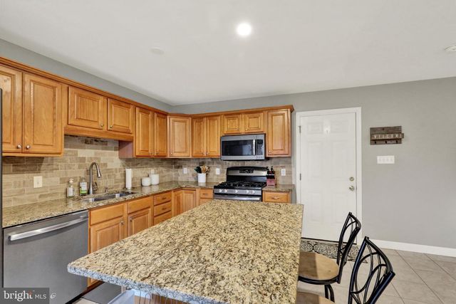 12 MICHIGAN DR, Reading, PA 19608