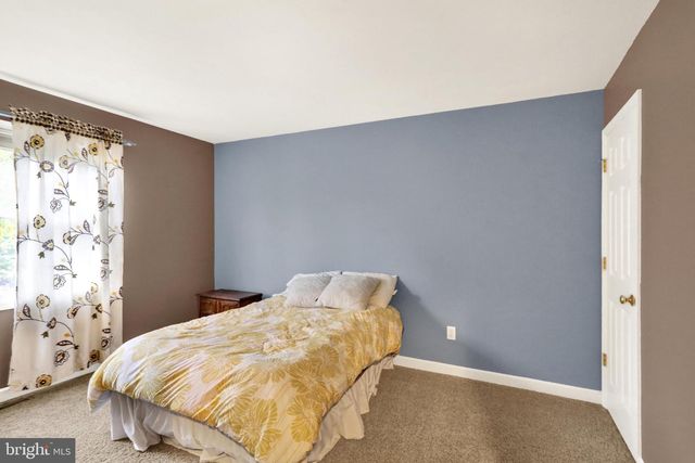 12 MICHIGAN DR, Reading, PA 19608