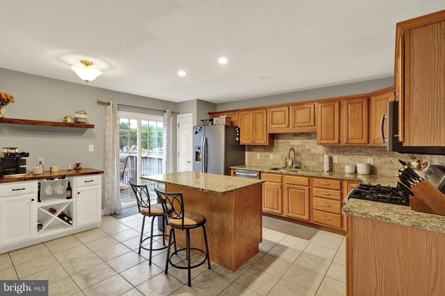 12 MICHIGAN DR, Reading, PA 19608