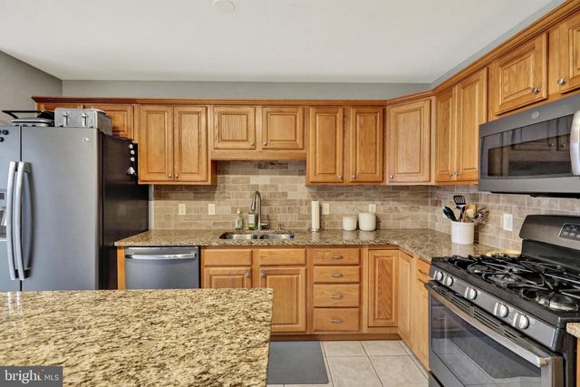 12 MICHIGAN DR, Reading, PA 19608