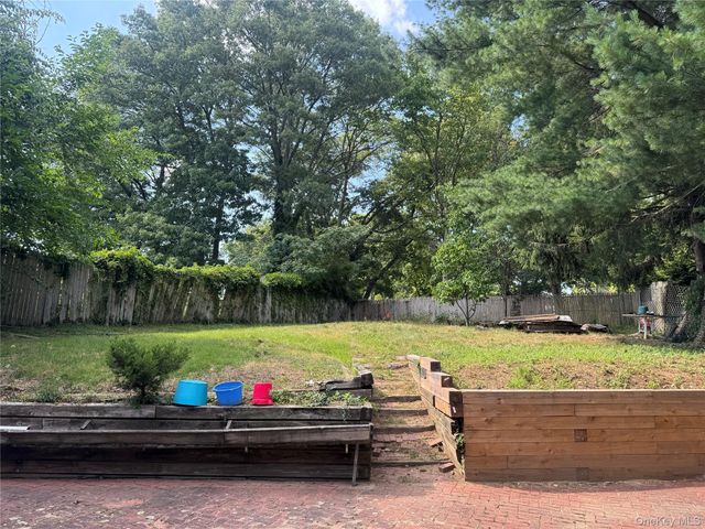 59 Bushwick Street, Melville, NY 11747