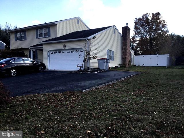 933 TANGLEWOOD LN, Vineland, NJ 08360