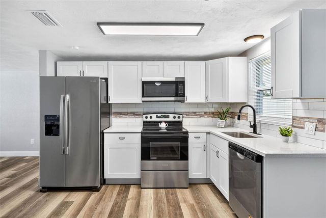 6019 7TH AVENUE, New Port Richey, FL 34653