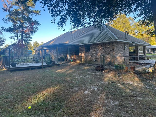 196 Lena Beth Dr, Leesville, LA 71446