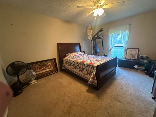 196 Lena Beth Dr, Leesville, LA 71446