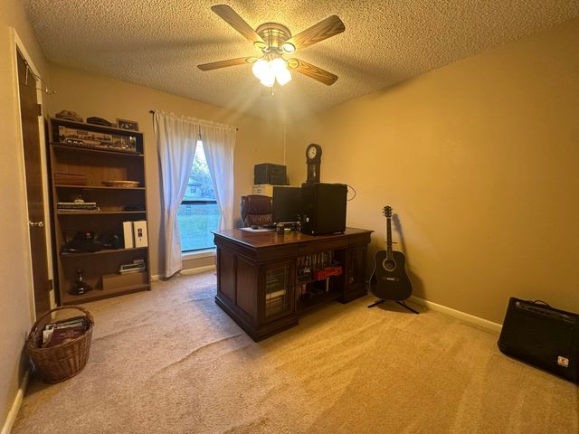 196 Lena Beth Dr, Leesville, LA 71446