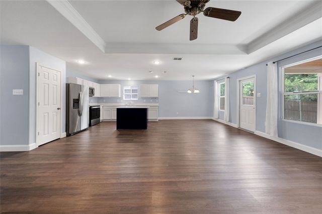 111 Tanglewood Drive, Fate, TX 75189