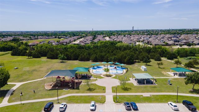 111 Tanglewood Drive, Fate, TX 75189