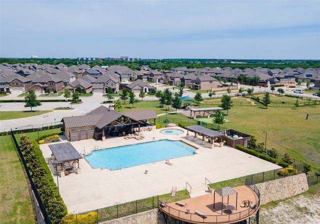 111 Tanglewood Drive, Fate, TX 75189