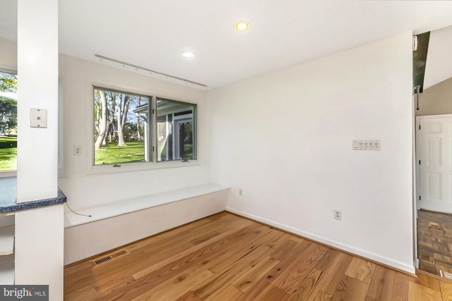 60 PAUL CIR, Glen Mills, PA 19342