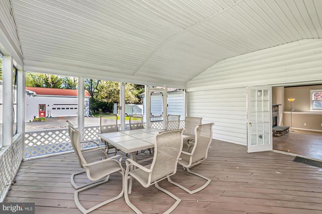 60 PAUL CIR, Glen Mills, PA 19342