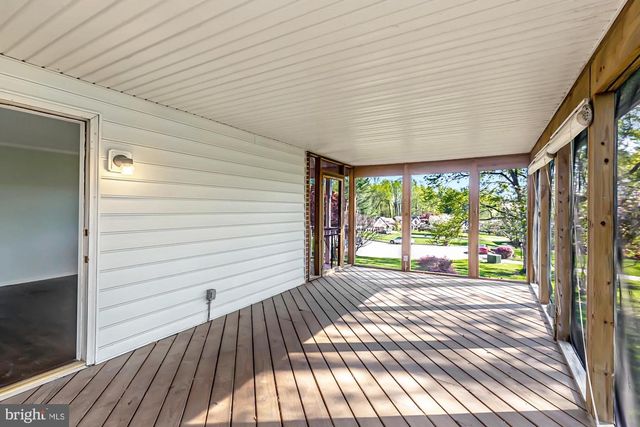 60 PAUL CIR, Glen Mills, PA 19342