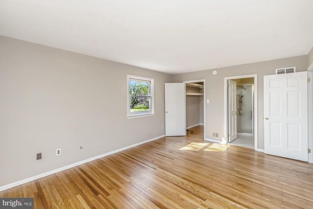 60 PAUL CIR, Glen Mills, PA 19342