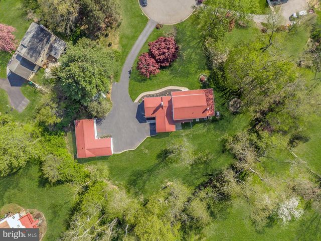 60 PAUL CIR, Glen Mills, PA 19342