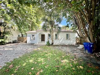 22 SE 11th St 22, Fort Lauderdale, FL 33316