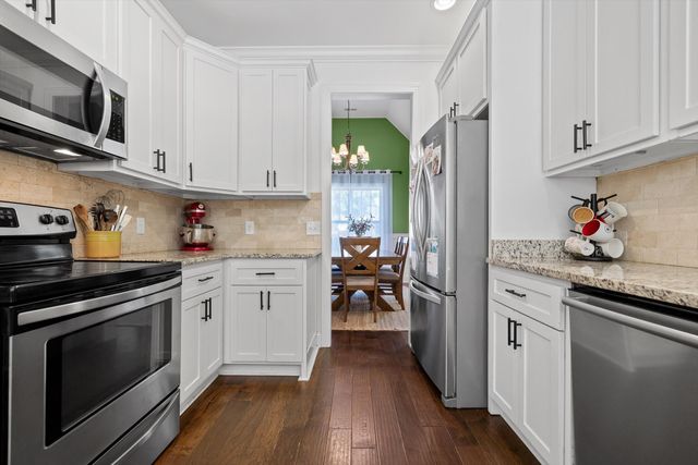 2452 Waterhaven Drive, Chattanooga, TN 37406