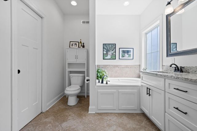 2452 Waterhaven Drive, Chattanooga, TN 37406