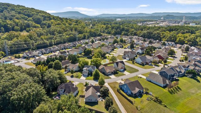 2452 Waterhaven Drive, Chattanooga, TN 37406