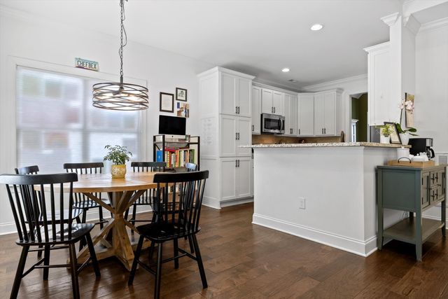 2452 Waterhaven Drive, Chattanooga, TN 37406