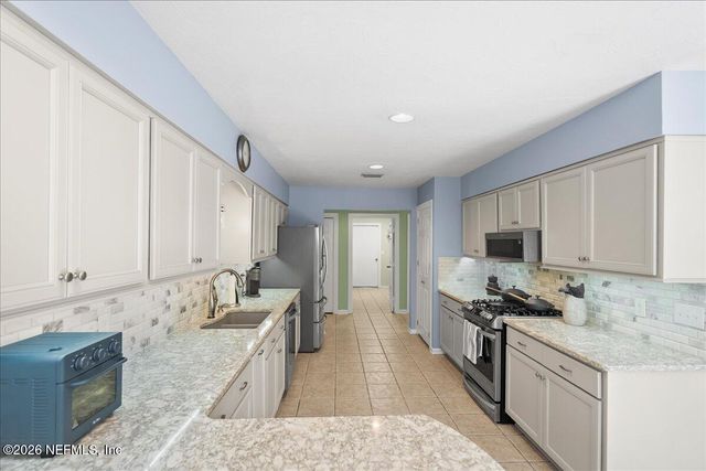 12124 WEATHERWOOD ESTATES Drive W, Jacksonville, FL 32223