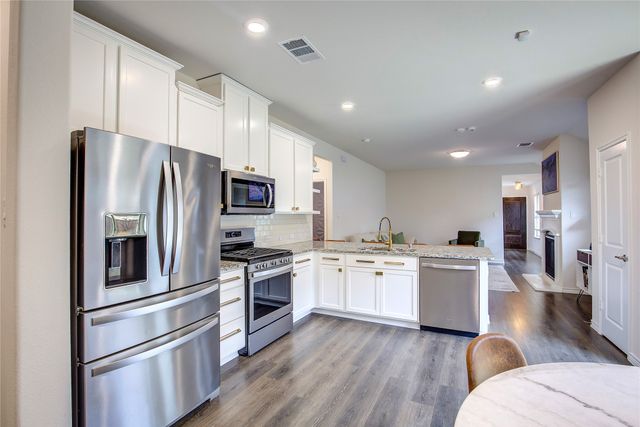 2529 Pettus Drive, Forney, TX 75126