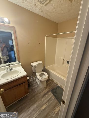 10600 Pine Forest Lane, Jonesboro, GA 30238