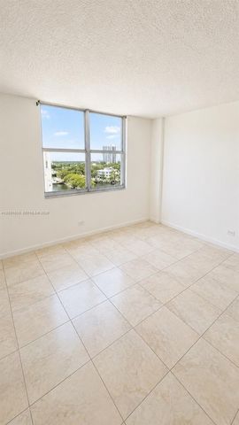 3660 NE 166th St 805, North Miami Beach, FL 33160