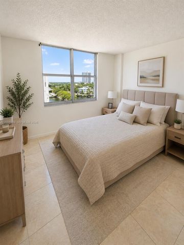 3660 NE 166th St 805, North Miami Beach, FL 33160