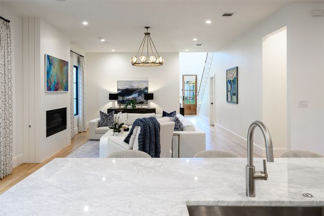 5722 Orchid Lane, Dallas, TX 75230