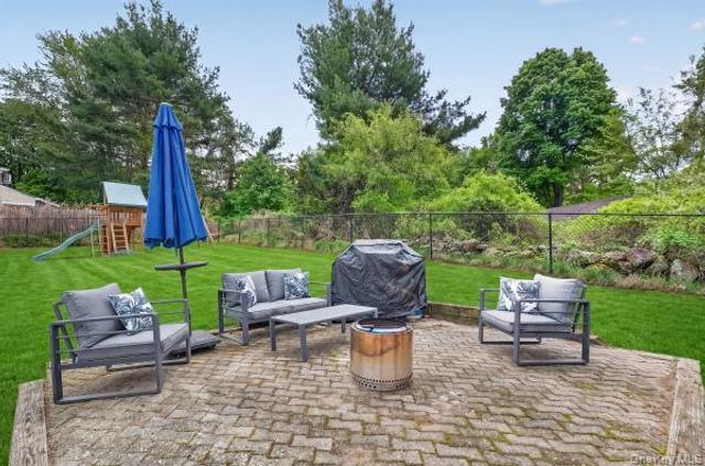 12 Hermitage Road, Brewster, NY 10509