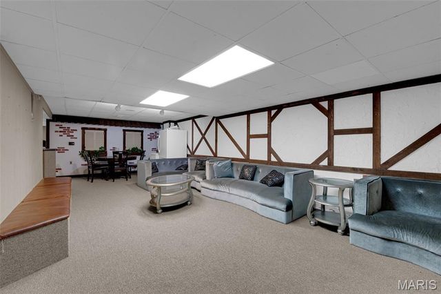1117 Hawkstone Lane, St Louis, MO 63125