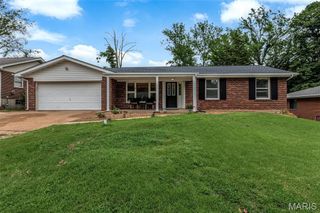 1117 Hawkstone Lane, St Louis, MO 63125
