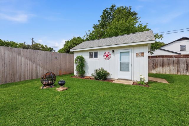 2317 Quail Lane, Grapevine, TX 76051