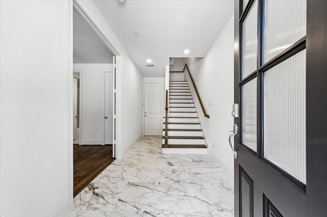 2733 Cortlandt Street, Houston, TX 77008